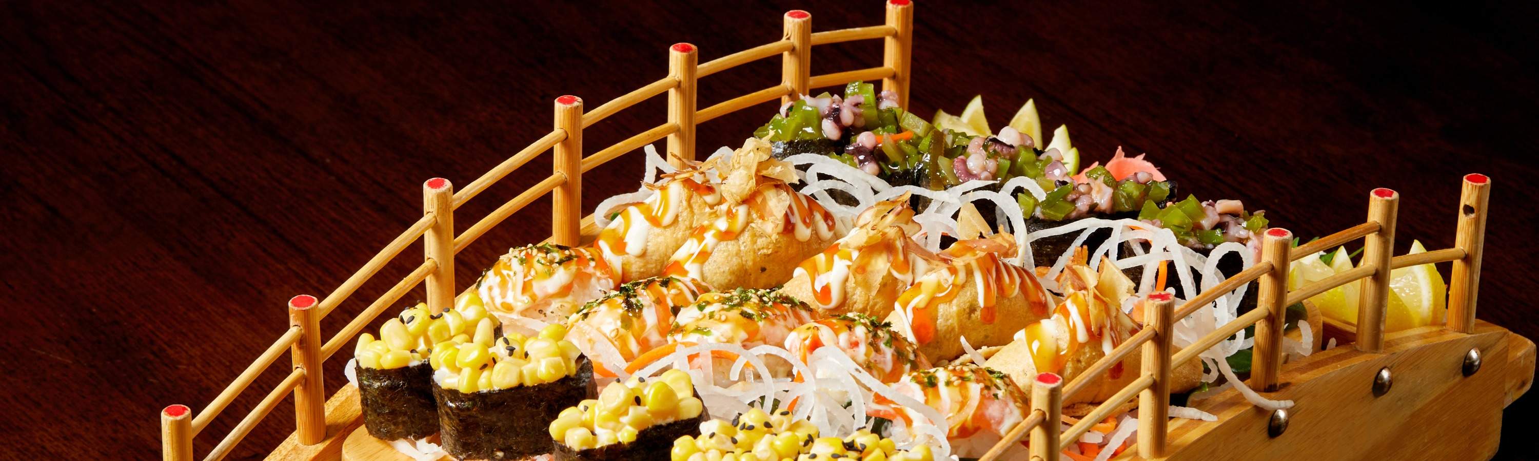 Buffet dinner for one person from Friday to Sunday